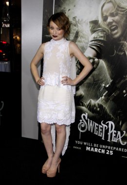 oyuncu ve şarkıcı Emily Browning