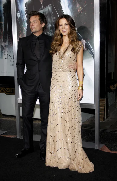 Len Wiseman e Kate Beckinsale — Fotografia de Stock