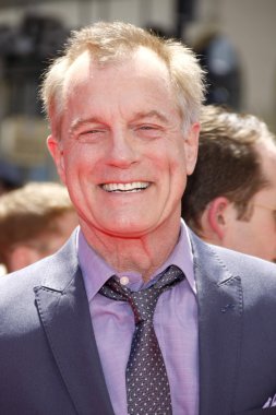 aktör Stephen Collins
