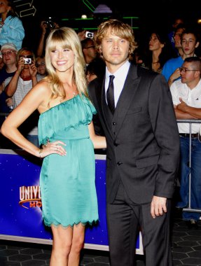 Eric christian olsen ve sarah wright