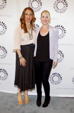 Christina Applegate ve Maya Rudolph