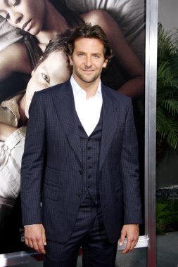 aktör ve yapımcı Bradley Cooper