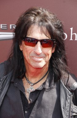 şarkıcı ve söz yazarı Alice Cooper