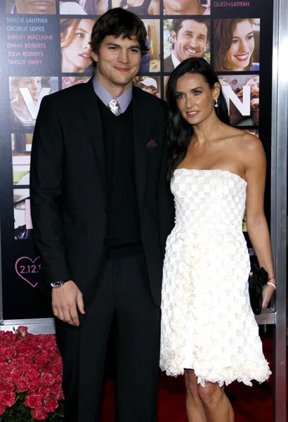 Ashton Kutcher and Demi Moore — Stock Photo, Image