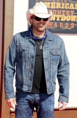 şarkıcı ve söz yazarı Toby Keith