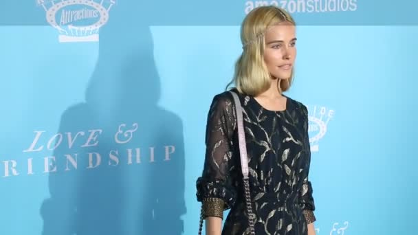 Actrice Isabel Lucas — Stockvideo