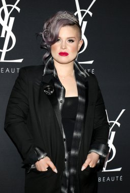 şarkıcı Kelly Osbourne