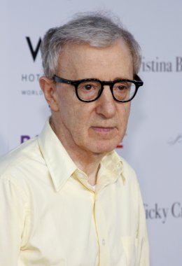 Yönetmen Woody Allen