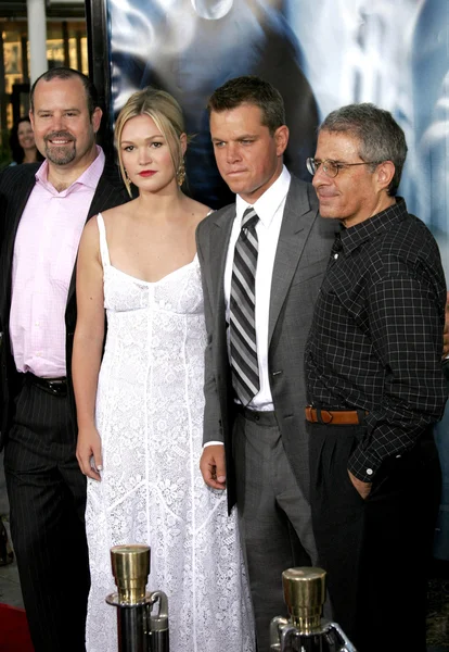 Marc Shmuger, Julia Stiles, Matt Damon, Ron Meyer — Stock Photo, Image