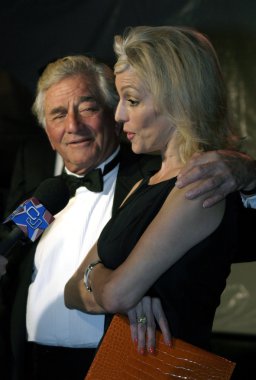 Peter Falk ve eşi Shera Danse