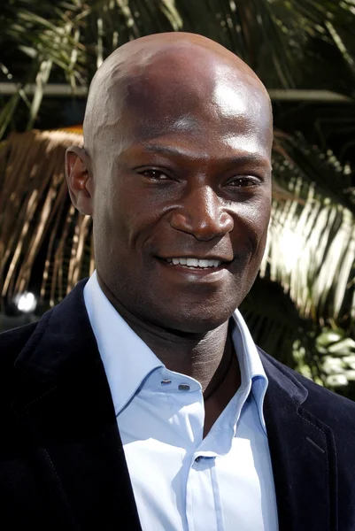 Attore Peter Mensah — Foto Stock