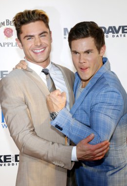 Adam Devine ve Zac Efron