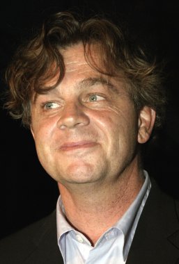 Yönetmen Jordan Roberts, Los Angeles premiere 'Etrafında yönetim Guild of America yılında Los Angeles, California, Amerika Birleşik Devletleri 21 Eylül 2004 düzenlenen Bend' in.