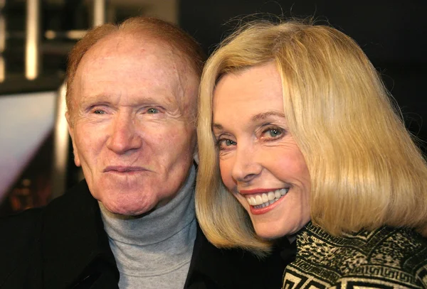 aktör Kırmızı Düğmeler