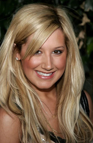 Herečka Ashley Tisdale — Stock fotografie