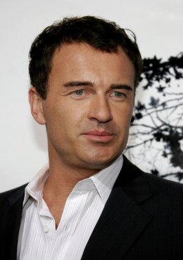 Aktör Julian Mcmahon