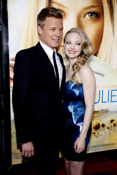 Amanda Seyfried, Chris Egan — Stockfoto