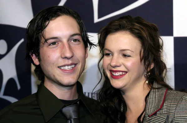 Chris Marquette, Amber Tamblyn — Stockfoto