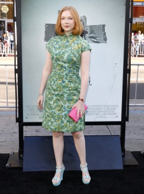 Molly Quinn ışıklar galasında