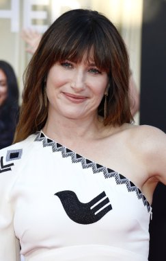 oyuncu Kathryn Hahn