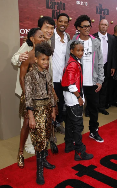 Jackie Chan și familia Will Smith — Fotografie, imagine de stoc