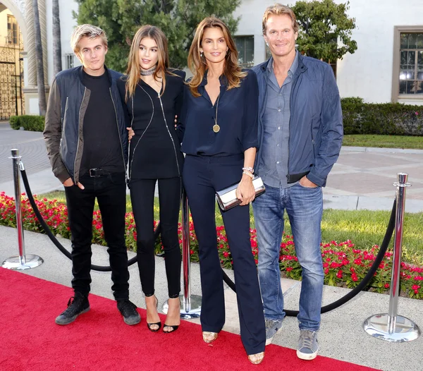 Kaia Gerber, Cindy Crawford, rande Gerber, Presley Walker Gerber — Stockfoto