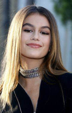 modeli Kaia Gerber