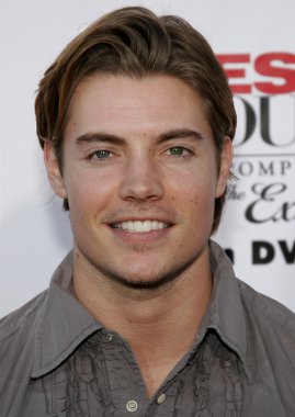 aktör Josh Henderson