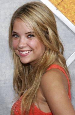 oyuncu Ashley Benson