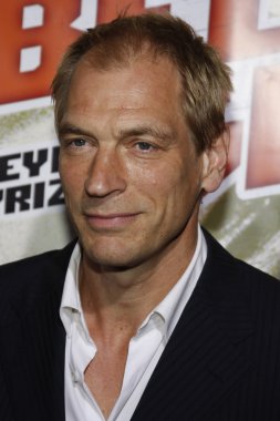 aktör Julian Sands