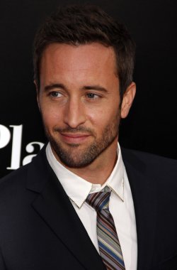 oyuncu Alex Oloughlin