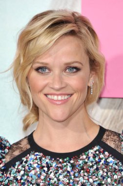 Reese Witherspoon, 7 Şubat 2017 'de ABD' nin Hollywood kentindeki TCL Çin Tiyatrosu 'nda düzenlenen' Büyük Küçük Yalanlar 'ın galasında.