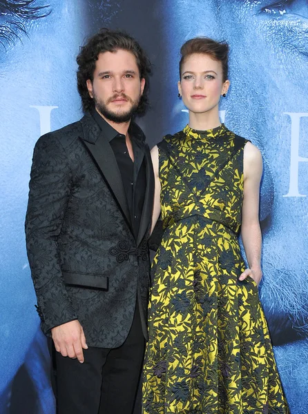 Kit Harington Rose Leslie Alla Premiere Della Settima Stagione Game — Foto Stock