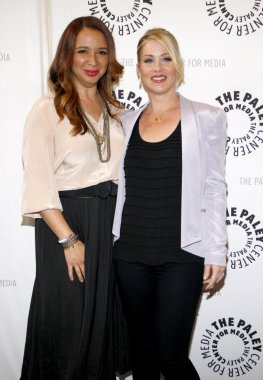 Christina Applegate ve Maya Rudolph