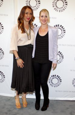 Christina Applegate ve Maya Rudolph