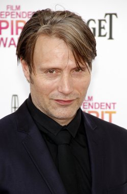 Mads Mikkelsen