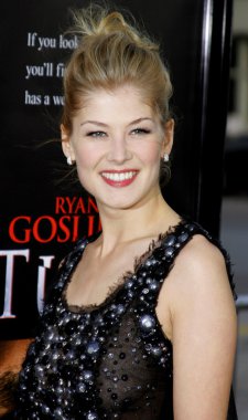 Rosamund Pike