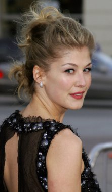 Rosamund Pike