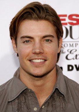 aktör Josh Henderson