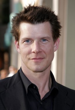 Eric Mabius