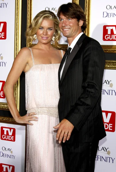 Rebecca romijn und jerry o 'connell — Stockfoto