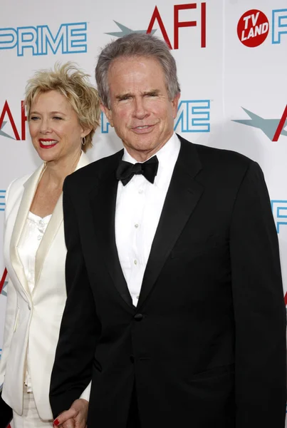 Annette Bening y Warren Beatty — Foto de Stock