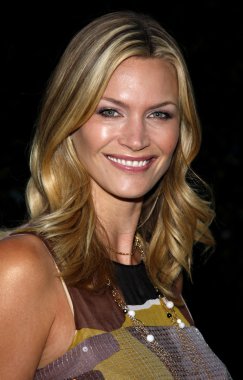Aktris Natasha Henstridge