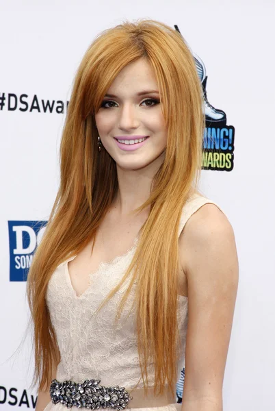 Aktorka Bella Thorne — Zdjęcie stockowe