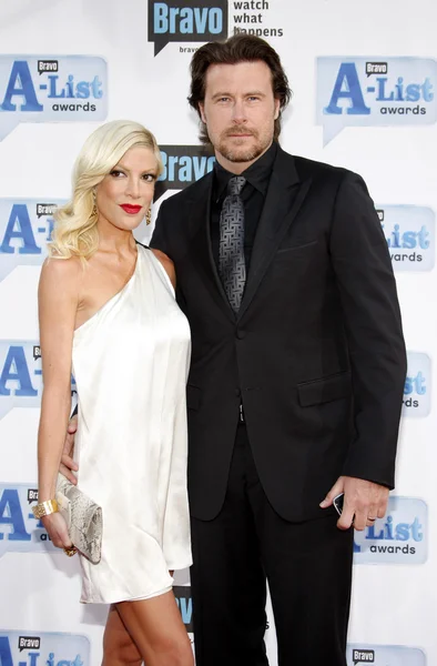 Tori spelling en dean mcdermott — Stockfoto