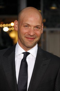 oyuncu Corey Stoll
