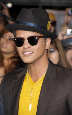 musician Bruno Mars clipart