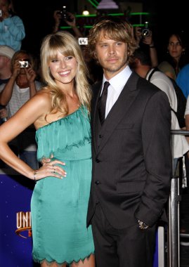 Eric christian olsen ve sarah wright