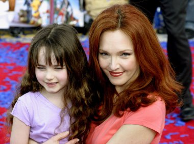 Amy yasbeck ve kızı stella