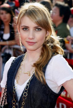 Emma Roberts attends the World Premiere